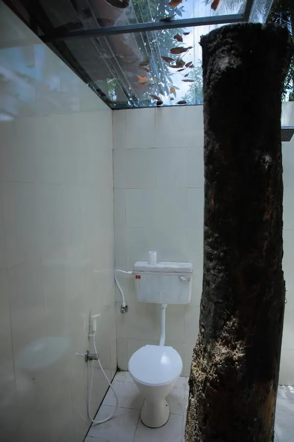 Hotel Malayalam Lake Resort Alappuzha
