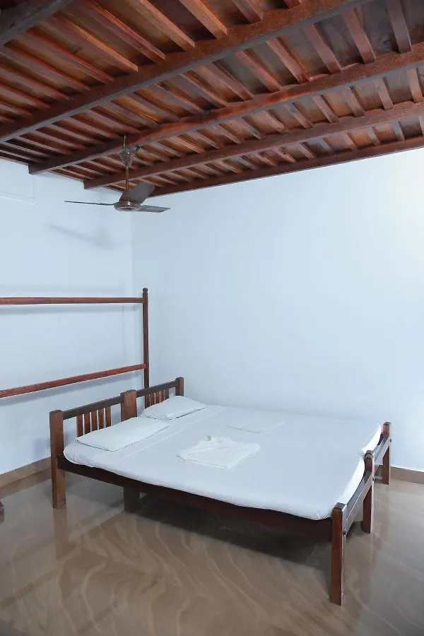 Malayalam Lake Resort Alappuzha 호텔
