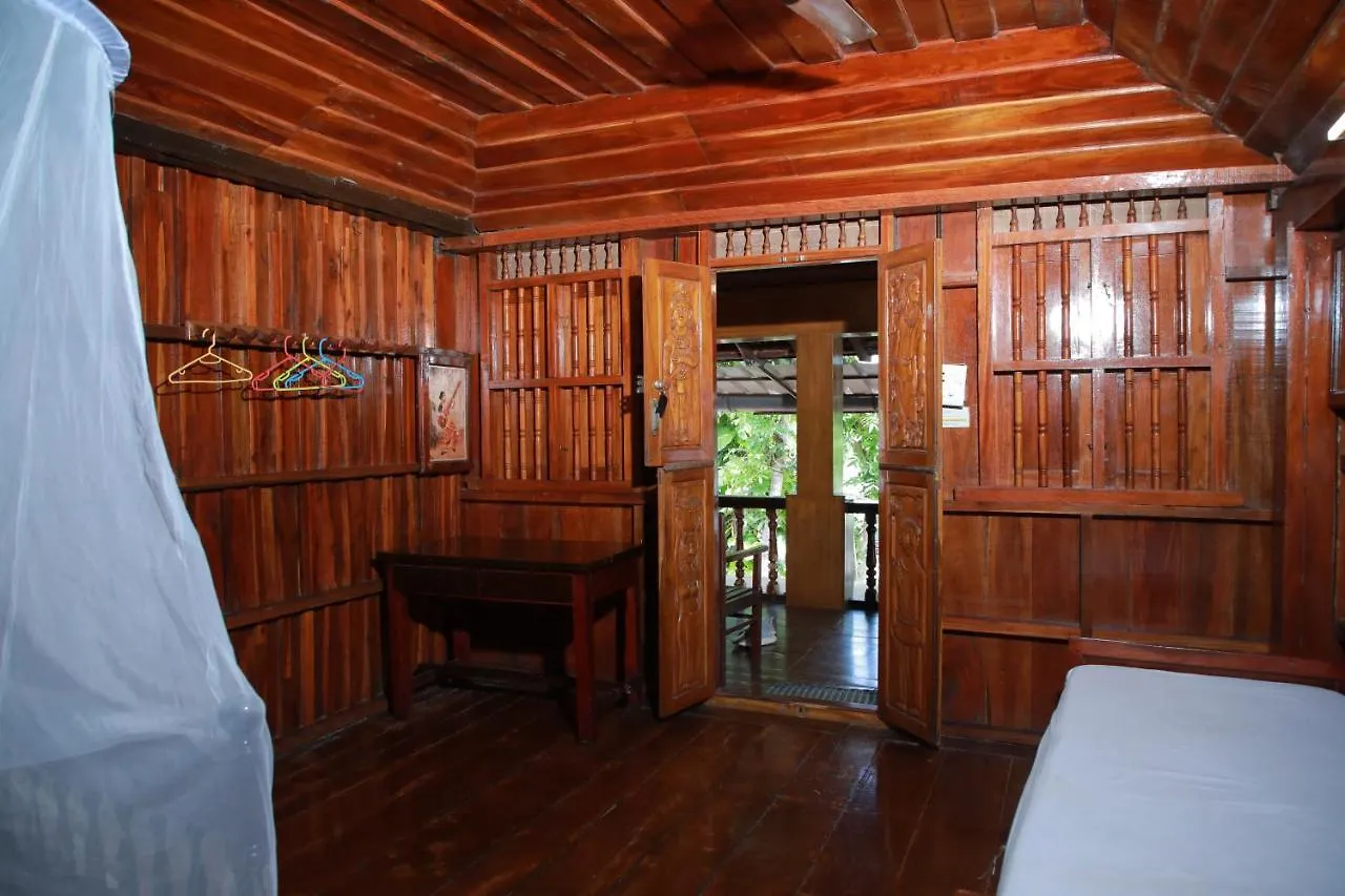 호텔 Malayalam Lake Resort Alappuzha 인도