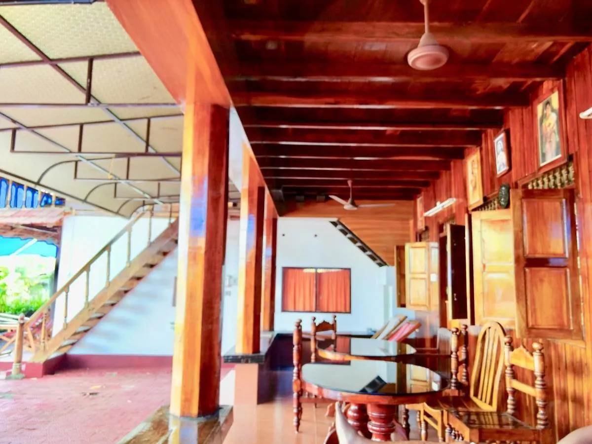 Malayalam Lake Resort Alappuzha 호텔